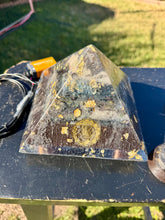 The "Jumbo Giza Equalizer" - Pulsed Radionics Orgone Pyramid, 6x6” Base