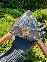 The "Jumbo Giza Mini-Chembuster - 3 lbs, 6x6" base; double coated; Orgone Earth Pipes for grounding