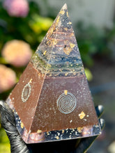 The “Sleek Tensor Ring Nubian Chakra” Orgone Pyramid