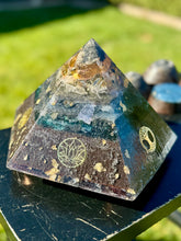 The “Pentacle” Orgone Pyramid- powerful 5-sided home protector