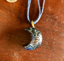 The “Small Crescent Luna" Orgone Amulet 🌙 - Aura Protection