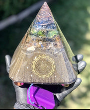 The "Nubian Chakra Equalizer" - 8 Sided, 15Hz or 30k Hz Radionics Orgone Pyramid + Tensor Ring